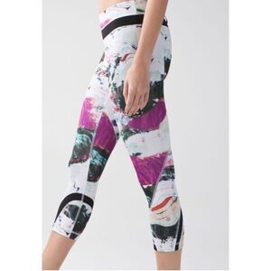 Lululemon Inspire Crop Pants Luxtreme‎ Pigment Wave Multi Black Leggings Size 6